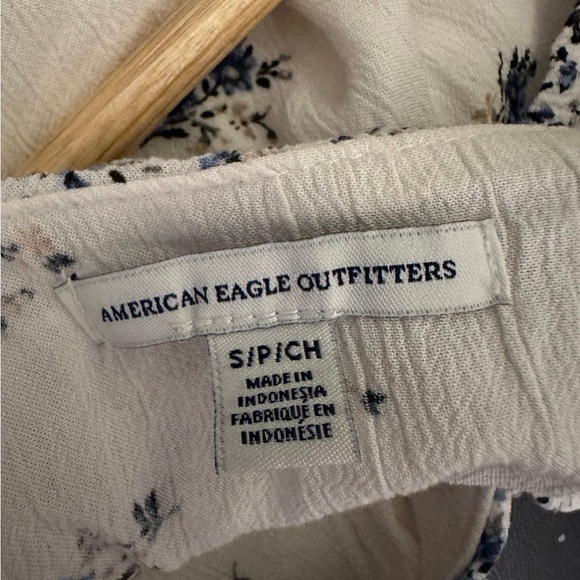 American Eagle Outfitters Blue and White Floral Camisole - Picture 7 of 7